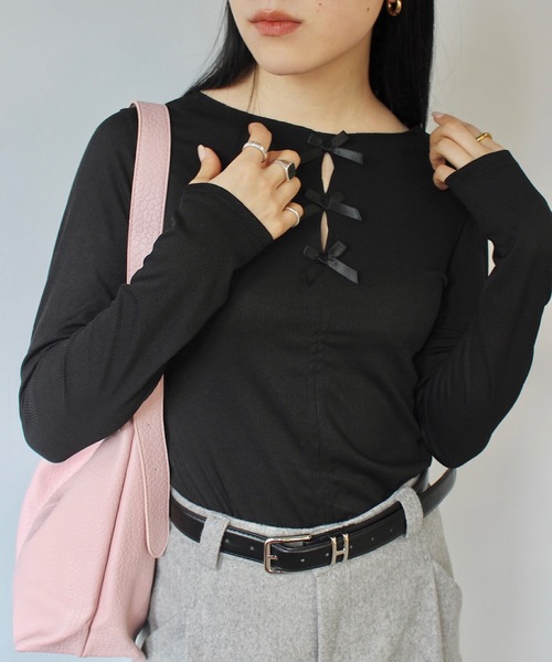 SANSeLF(サンセルフ)の「フロントリボンリブトップス【SANSeLF】 sanw24a036(Tシャツ/カットソー・レディース・ブラック/ホワイト・FREE)」の4枚目の写真