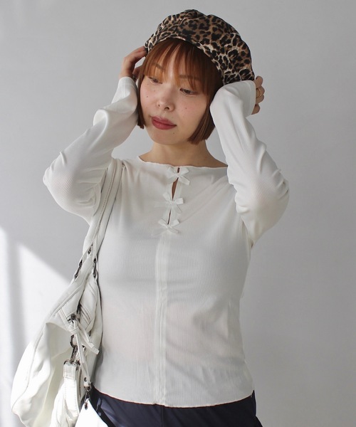 SANSeLF(サンセルフ)の「フロントリボンリブトップス【SANSeLF】 sanw24a036(Tシャツ/カットソー・レディース・ブラック/ホワイト・FREE)」の9枚目の写真