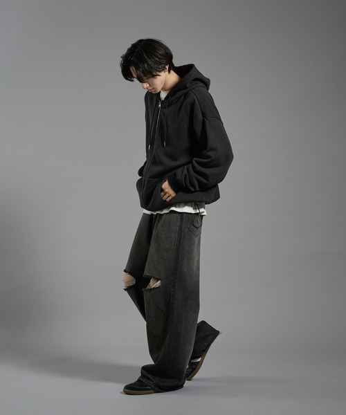 kutir（クティール）の「RUBBER LOGO DRAW CODE DOUBLE ZIP PARKA/ラバーロゴドローコードダブルジップパーカー（パーカー・メンズ・杢グレー/ブラック・MEDIUM/LARGE）」の11枚目の写真