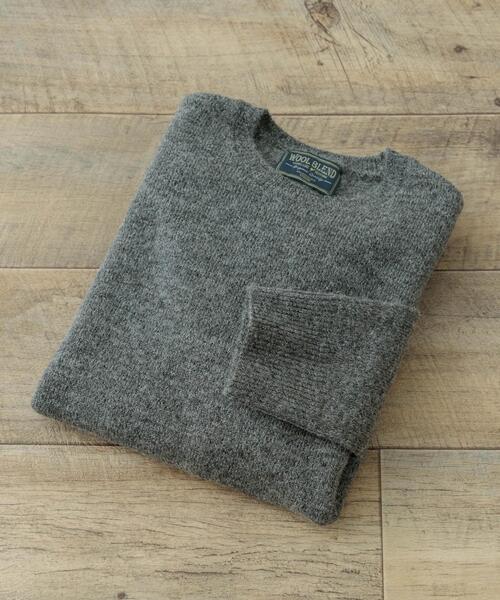 ITEMS URBANRESEARCH(アイテムズ アーバンリサーチ)の「ウール混 クルーネック ニット(ニット/セーター・メンズ・ベージュ/ブラック/チャコールグレー・MEDIUM/LARGE)」の7枚目の写真