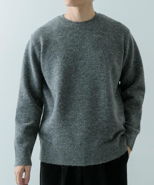 ITEMS URBANRESEARCH(アイテムズ アーバンリサーチ)の「ウール混 クルーネック ニット(ニット/セーター・メンズ・ベージュ/ブラック/チャコールグレー・MEDIUM/LARGE)」の6枚目の写真