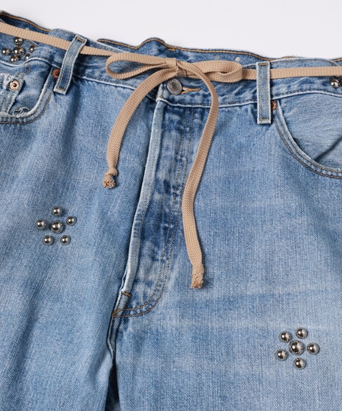 DISCOVERED（ディスカバード）の「Flower Ramponi Studs Denim Pants（デニムパンツ・メンズ・インディゴブルー/ブラック・FREE）」の4枚目の写真