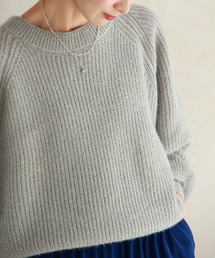 袖ぽわんのリラクシングボリュームスリーブニット