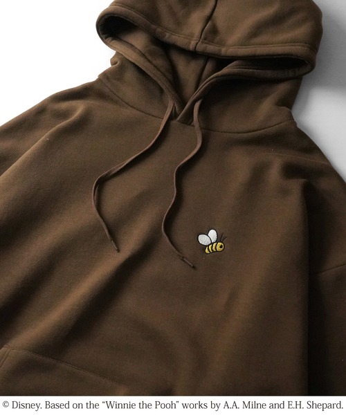 背中刺繍デザイン Carhartt 雰囲気抜群 ビッグシルエット ユニセックス Disney（ディズニー）の「Disney / ディズニー ワンポイント刺繍