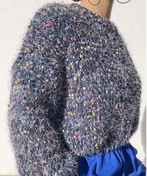 ISOOK（アイスー）の「ミックスカラーシャギーニット (comochi select) / ぽこぽこ セーター カラーニット ふわふわ ボリューム袖 装飾（ニット/セーター・レディース・ネイビー/アイボリー・FREE）」の17枚目の写真