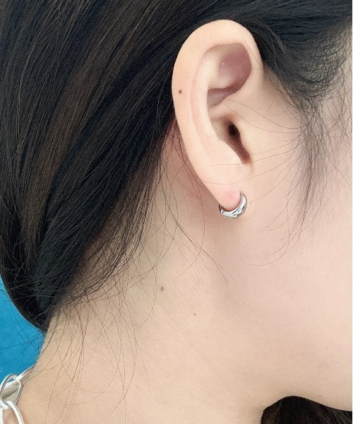 Burner(バーナー)の「【OKUOKU 0909】フープピアス 両耳用 oku-pierce-680075767389-4 Yn【RBTS】(ピアス(両耳用)・レディース・シルバー系その他/シルバー系その他2/ゴールド系その他2/ゴールド/ゴールド系その他/シルバー・FREE)」の1枚目の写真