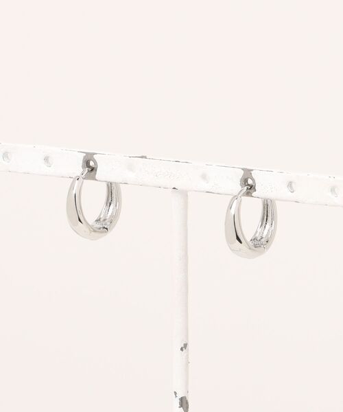 Burner(バーナー)の「【OKUOKU 0909】フープピアス 両耳用 oku-pierce-680075767389-4 Yn【RBTS】(ピアス(両耳用)・レディース・シルバー系その他/シルバー系その他2/ゴールド系その他2/ゴールド/ゴールド系その他/シルバー・FREE)」の9枚目の写真