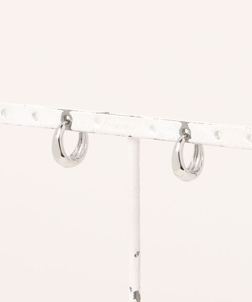 Burner(バーナー)の「【OKUOKU 0909】フープピアス 両耳用 oku-pierce-680075767389-4 Yn【RBTS】(ピアス(両耳用)・レディース・シルバー系その他/シルバー系その他2/ゴールド系その他2/ゴールド/ゴールド系その他/シルバー・FREE)」の8枚目の写真