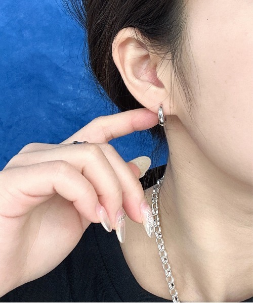 Burner(バーナー)の「【OKUOKU 0909】フープピアス 両耳用 oku-pierce-680075767389-4 Yn【RBTS】(ピアス(両耳用)・レディース・シルバー系その他/シルバー系その他2/ゴールド系その他2/ゴールド/ゴールド系その他/シルバー・FREE)」の10枚目の写真