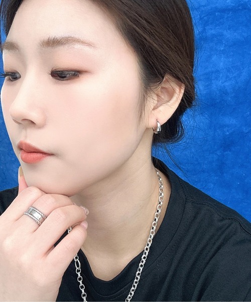 Burner(バーナー)の「【OKUOKU 0909】フープピアス 両耳用 oku-pierce-680075767389-4 Yn【RBTS】(ピアス(両耳用)・レディース・シルバー系その他/シルバー系その他2/ゴールド系その他2/ゴールド/ゴールド系その他/シルバー・FREE)」の12枚目の写真