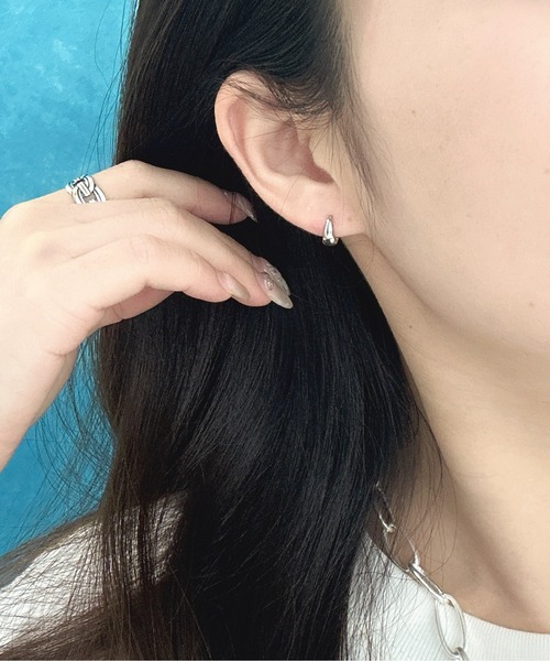 Burner(バーナー)の「【OKUOKU 0909】フープピアス 両耳用 oku-pierce-680075767389-4 Yn【RBTS】(ピアス(両耳用)・レディース・シルバー系その他/シルバー系その他2/ゴールド系その他2/ゴールド/ゴールド系その他/シルバー・FREE)」の15枚目の写真