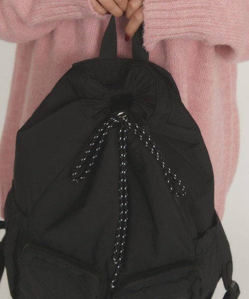 MERLOT（メルロー）の「パデットアウトポケットバックパック（バックパック/リュック・レディース・ブラック/ホワイト・FREE）」の10枚目の写真