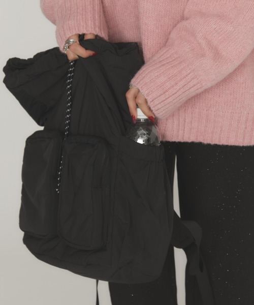 MERLOT（メルロー）の「パデットアウトポケットバックパック（バックパック/リュック・レディース・ブラック/ホワイト・FREE）」の12枚目の写真