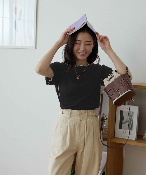 CHAN ME（チャンミ）の「配色ボートネックメロートップス（Tシャツ/カットソー・レディース・ベージュ/チャコールグレー/ブラック/ホワイト・LARGE/MEDIUM/X-LARGE）」の15枚目の写真