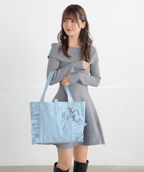 SecretDoor(シークレットドア)の「トート リボンチャーム フリル A4 仕切り ローズヒップ(トートバッグ・レディース・ブラック/ピンク/グレー/ライトブルー/ネイビー・FREE)」の8枚目の写真