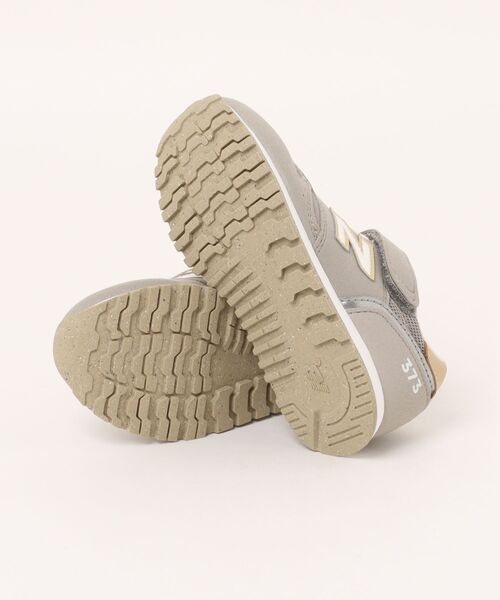 NEW BALANCE（ニューバランス）の「new balance ニューバランス YV373【軽量】キッズスニーカー 細幅 子供靴 ストラップシューズ YV373MT2 ブラウン（スニーカー・キッズ・ライトブラウン・19.0cm/21.0cm/20.5cm/20.0cm/19.5cm/18.5cm/18.0cm/17.5cm/17.0cm/21.5cm）」の3枚目の写真