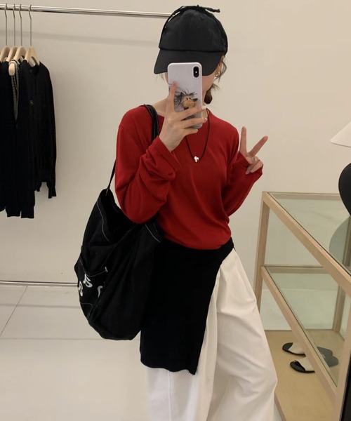 IRADOWL(アイラドール)の「シアー無地カットソー(Tシャツ/カットソー・レディース・ベージュ/ダークグレー/ライトグレー/ピンク/ライトブルー/ブラック/ピンクベージュ/オフホワイト/レッド・FREE)」の11枚目の写真