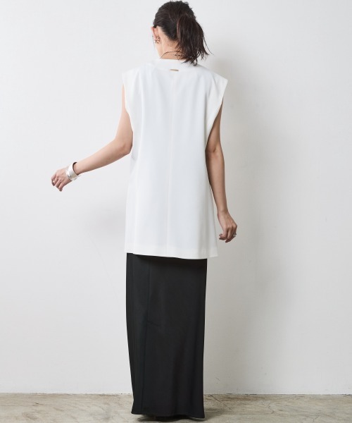 CHIC STYLE(シックスタイル)の「オーバーサイズベスト<大きいサイズ有>シックスタイル(ベスト・レディース・ブラック/オフホワイト・5L/4L/3L/LL/L/M)」の14枚目の写真