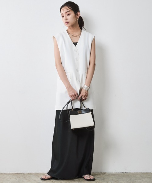 CHIC STYLE(シックスタイル)の「オーバーサイズベスト<大きいサイズ有>シックスタイル(ベスト・レディース・ブラック/オフホワイト・5L/4L/3L/LL/L/M)」の10枚目の写真