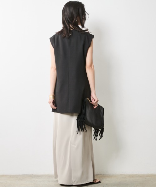 CHIC STYLE(シックスタイル)の「オーバーサイズベスト<大きいサイズ有>シックスタイル(ベスト・レディース・ブラック/オフホワイト・5L/4L/3L/LL/L/M)」の19枚目の写真