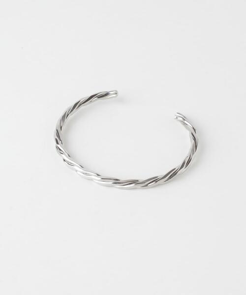 SMELLY（スメリー）の「ツイストバングル（バングル/リストバンド・レディース・シルバー・-）」の5枚目の写真