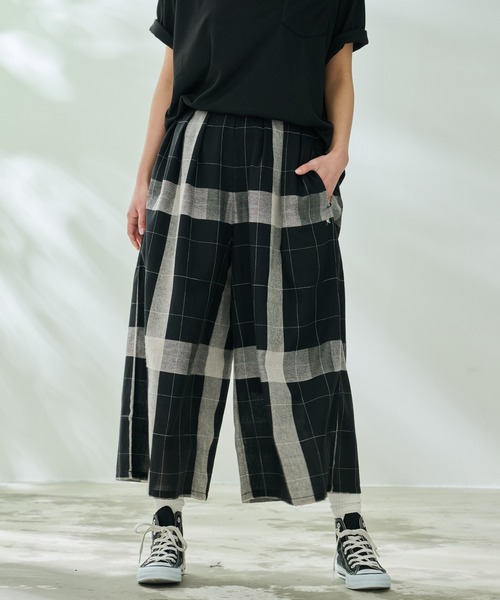 Arnold Palmer（アーノルドパーマー）の「ビックチェック フレア パンツ（その他パンツ・レディース・ブラック/ライトベージュ/ネイビー・L/M/S）」の16枚目の写真