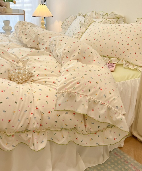 SHEPP(シープ)の「花柄リボンパイピングフリルベッドカバー4点セット(寝具・レディース・ブラック/ピンク/グリーン/イエロー/グリーン系その他/パープル/ピンク系その他/アイボリー/レッド・F)」の11枚目の写真