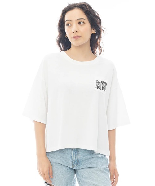 BILLABONG(ビラボン)の「BILLABONG レディース FLAG LOGO LOOSE CROPPED TEE Tシャツ 【2025年春夏モデル】/ビラボンロゴバックプリントクルーネック半袖Tシャツ(Tシャツ/カットソー・レディース・ホワイト/パープル系その他/グリーン系その他/ブラック・MEDIUM)」の5枚目の写真