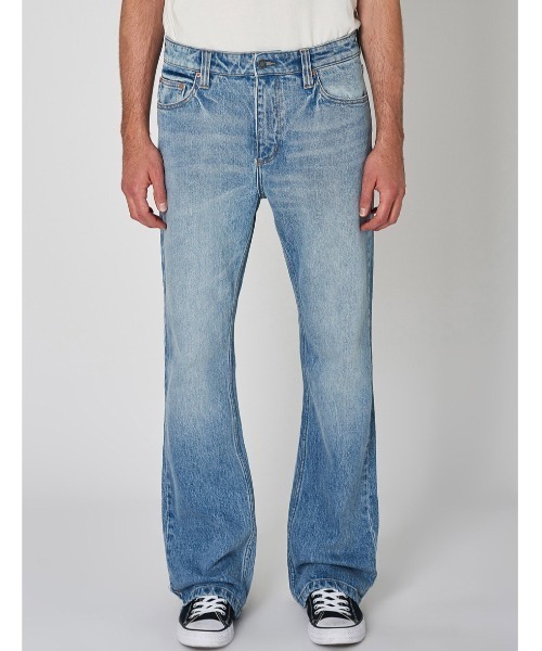 ROLLA'S(ローラス)の「BYRON FLARE(デニムパンツ・メンズ・ライトインディゴブルー・29/30/31/32/34/28)」の1枚目の写真