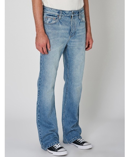 ROLLA'S(ローラス)の「BYRON FLARE(デニムパンツ・メンズ・ライトインディゴブルー・29/30/31/32/34/28)」の2枚目の写真