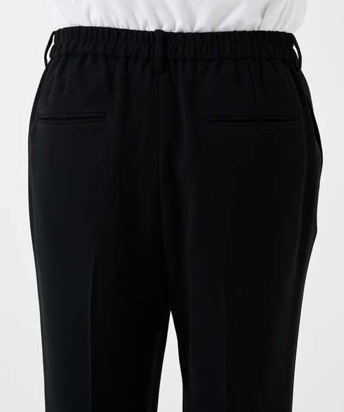 STUDIOUS（ステュディオス）の「ESSENTIAL WIDE TAPERED PANTS（スラックス・メンズ・ブラック/ダークグレー・1/2）」の10枚目の写真