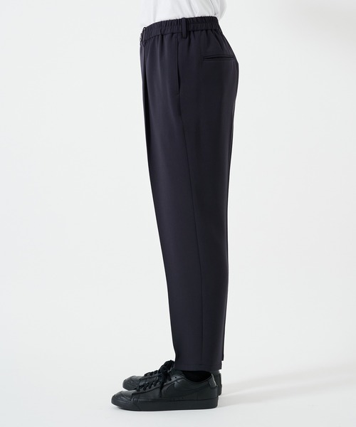 STUDIOUS（ステュディオス）の「ESSENTIAL WIDE TAPERED PANTS（スラックス・メンズ・ブラック/ダークグレー・1/2）」の18枚目の写真