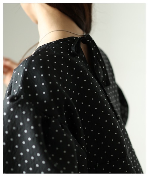 Sawa a la mode(サワアラモード)の「ドットジャガードペプラムトップス(Tシャツ/カットソー・レディース・ベージュ/ブラック・FREE)」の15枚目の写真