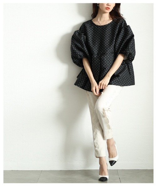 Sawa a la mode(サワアラモード)の「ドットジャガードペプラムトップス(Tシャツ/カットソー・レディース・ベージュ/ブラック・FREE)」の20枚目の写真