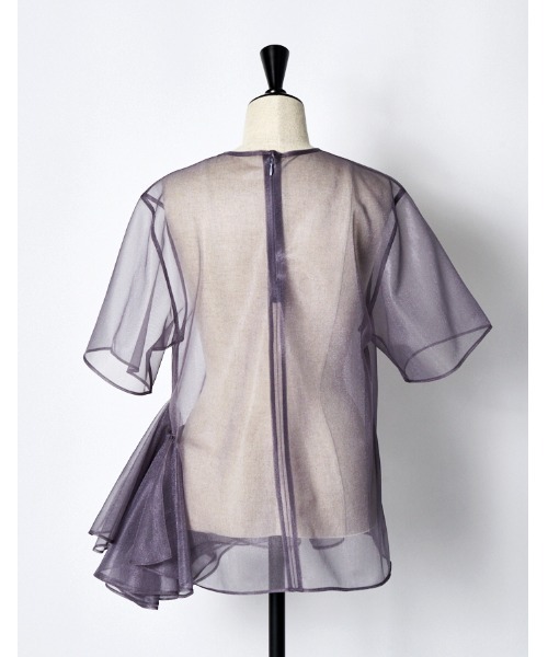 RUMCHE(ラムシェ)の「Moon Ruffle Sheer Tops / ムーンラッフルシアートップス(シャツ/ブラウス・レディース・ベージュ/ブラック/グレー・FREE)」の15枚目の写真