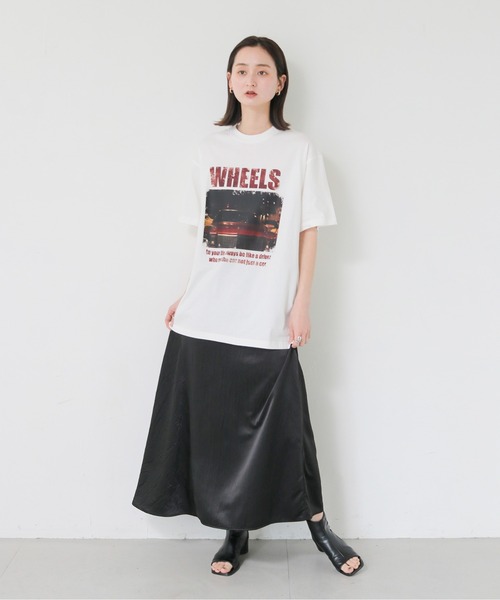 UNIT CHEST（ユニットチェスト）の「【UNIT CHEST】unique unisex T-shirt　VTFAコラボT ”Driver of life” by RIRIKA TOGUCHI（Tシャツ/カットソー・レディース・ホワイト/ブラック・L/M/S）」の11枚目の写真