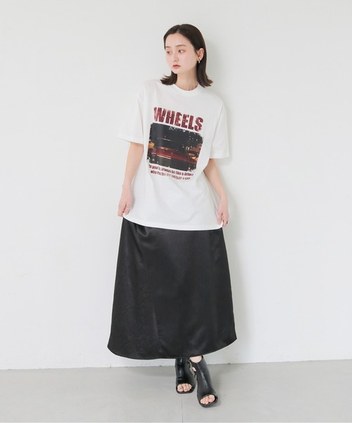 UNIT CHEST（ユニットチェスト）の「【UNIT CHEST】unique unisex T-shirt　VTFAコラボT ”Driver of life” by RIRIKA TOGUCHI（Tシャツ/カットソー・レディース・ホワイト/ブラック・L/M/S）」の12枚目の写真