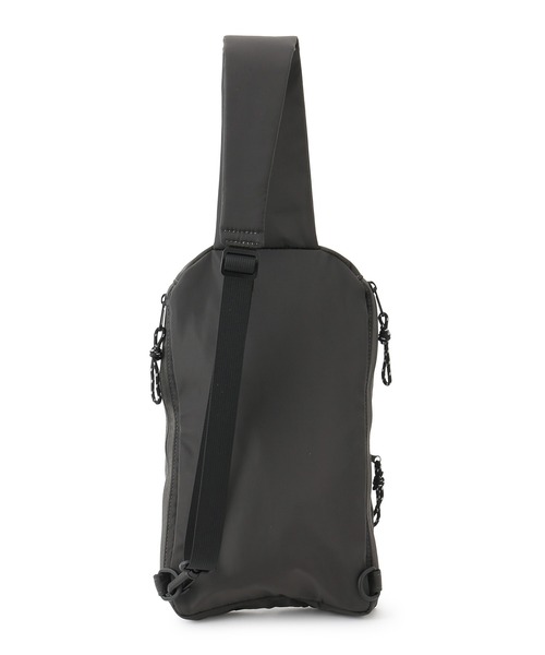 OUTDOOR PRODUCTS（アウトドアプロダクツ）の「【OUTDOOR PRODUCTS meet j.n.r.d】別注/フラットボディバッグ（ボディバッグ/ウエストポーチ・メンズ・ブラック/パープル/チャコールグレー・FREE）」の9枚目の写真