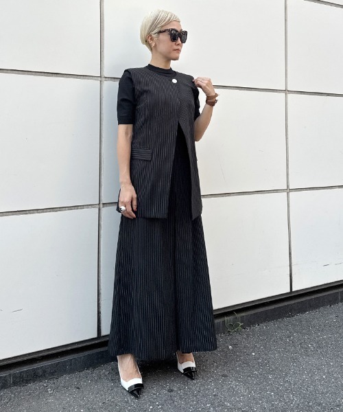 JENNE(ジェンヌ)の「ピンストライプモダンジレ(その他トップス・レディース・ネイビー/ブラック/ホワイト・SMALL/MEDIUM/LARGE)」の11枚目の写真