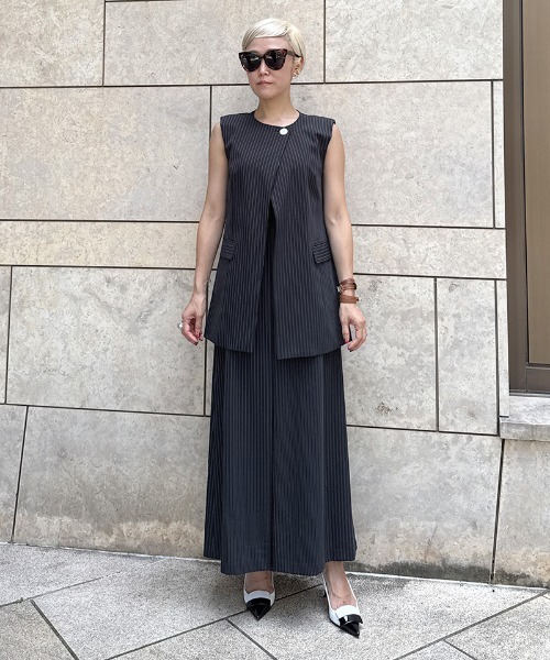 JENNE(ジェンヌ)の「ピンストライプモダンジレ(その他トップス・レディース・ネイビー/ブラック/ホワイト・SMALL/MEDIUM/LARGE)」の14枚目の写真