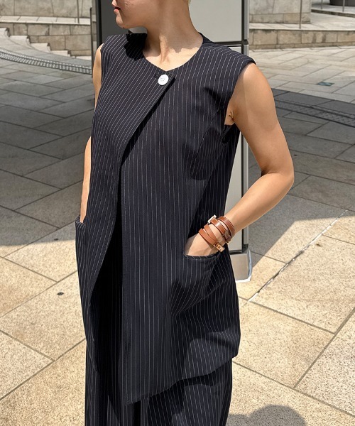 JENNE(ジェンヌ)の「ピンストライプモダンジレ(その他トップス・レディース・ネイビー/ブラック/ホワイト・SMALL/MEDIUM/LARGE)」の19枚目の写真