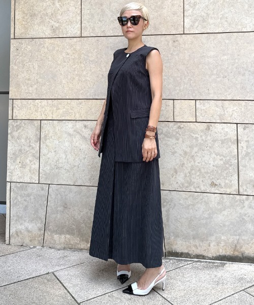 JENNE(ジェンヌ)の「ピンストライプモダンジレ(その他トップス・レディース・ネイビー/ブラック/ホワイト・SMALL/MEDIUM/LARGE)」の22枚目の写真