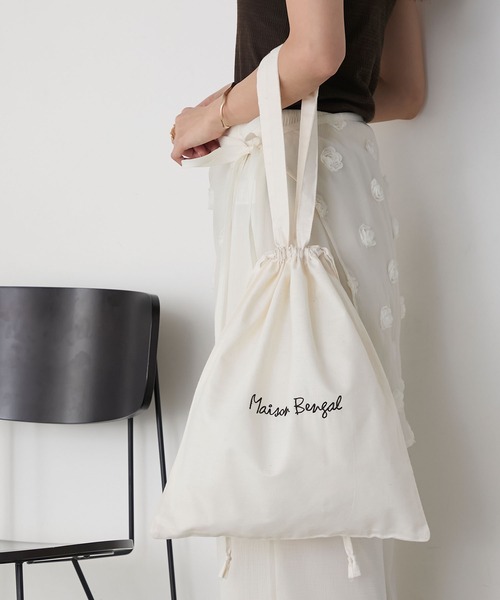 MAISON BENGAL（マイソンベンガル）の「【forksy.】【Maison Bengal】メゾンベンガル ロゴ刺繍 巾着 トートバッグ（トートバッグ・レディース・ブルー/ブラック/ホワイト/レッド/ピンク・FREE）」の8枚目の写真