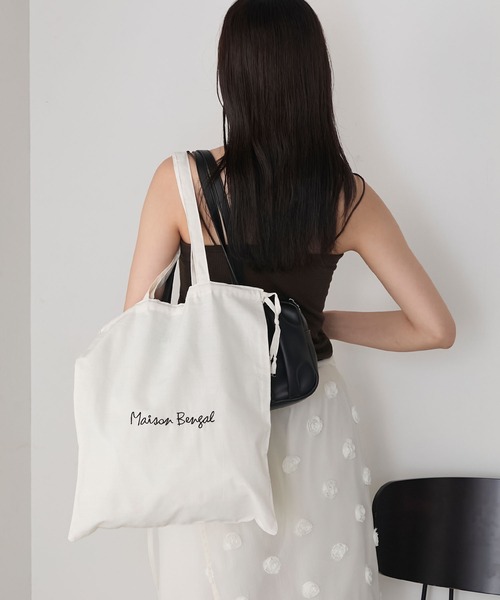 MAISON BENGAL（マイソンベンガル）の「【forksy.】【Maison Bengal】メゾンベンガル ロゴ刺繍 巾着 トートバッグ（トートバッグ・レディース・ブルー/ブラック/ホワイト/レッド/ピンク・FREE）」の9枚目の写真