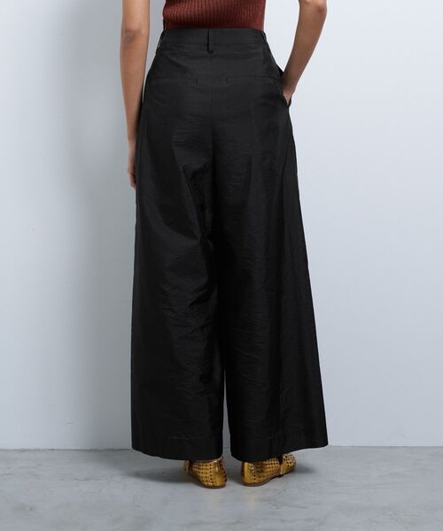 LANVIN en Bleu(ランバンオンブルー)の「シャンタンタフタワイドパンツ(その他パンツ・レディース・ブラック/ピンク・38/36)」の8枚目の写真