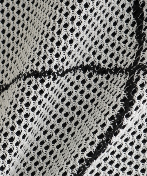 tk.TAKEO KIKUCHI（ティーケータケオキクチ）の「ラインアートニットポロ（ニット/セーター・メンズ・ネイビー/ホワイト/ブラック・01/02/03）」の8枚目の写真