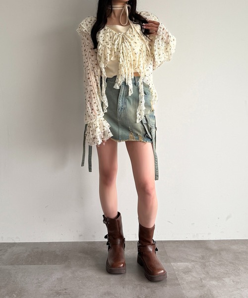 apres jour mignon（アプレジュールミニョン）の「カスケードフリルブラウス【ZOZOTOWN限定アイテム】（その他トップス・レディース・ブルー/ナチュラル/オフホワイト/ブラウン系その他/ダークブラウン/ブラック・X-LARGE/フリー）」の12枚目の写真