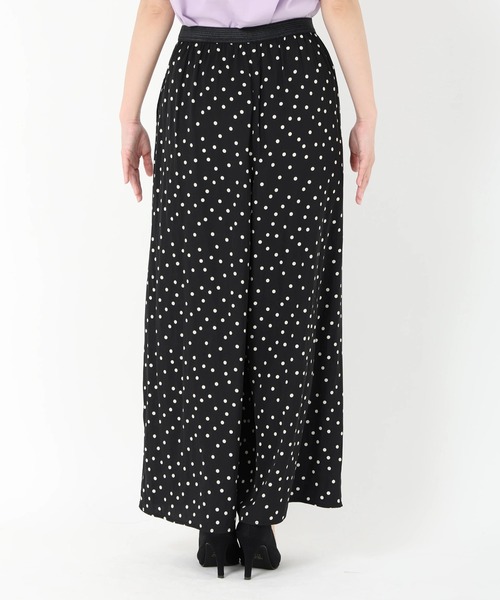 STRAWBERRY-FIELDS（ストロベリーフィールズ）の「パウダーサテンイージーパンツ（その他パンツ・レディース・ブラック/モカ/ドット・2）」の6枚目の写真