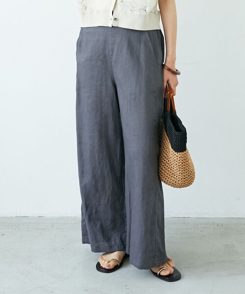 le.coeur blanc(ルクールブラン)の「《夏に向けた快適な1枚》麻ワイドクロップドパンツ(その他パンツ・レディース・ダークグレー/ベージュ/ブラウン/ブルー・38/36)」の2枚目の写真