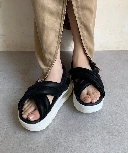 NIKE（ナイキ）の「【NIKE/ナイキ】ウィメンズ エア マックス ISLA サンダル（サンダル・レディース・ブラック系その他/ブラック/ホワイト・23cm/24cm）」の9枚目の写真